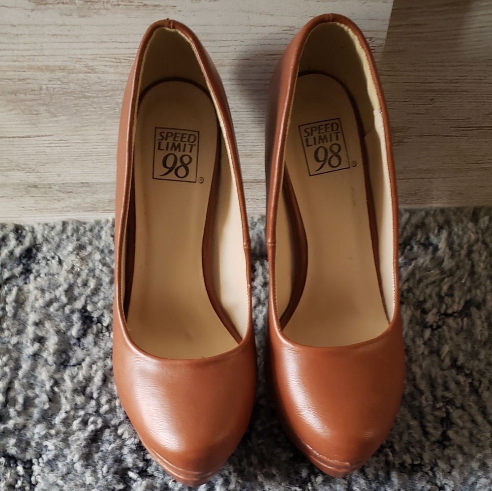 Brown 👠